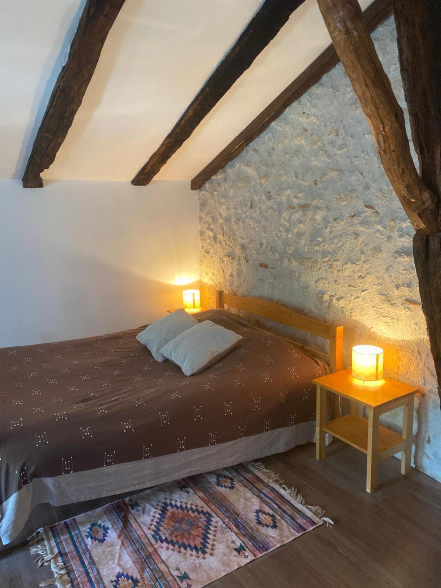 CHEZ SOPHIE -Chambres d’hôtes, Gîte et Gîte équestre Clermont-Dessous Exterior foto